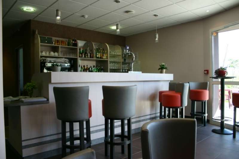 Brit Hotel Saint-Meen-Le-Grand En Broceliande Restoran fotoğraf